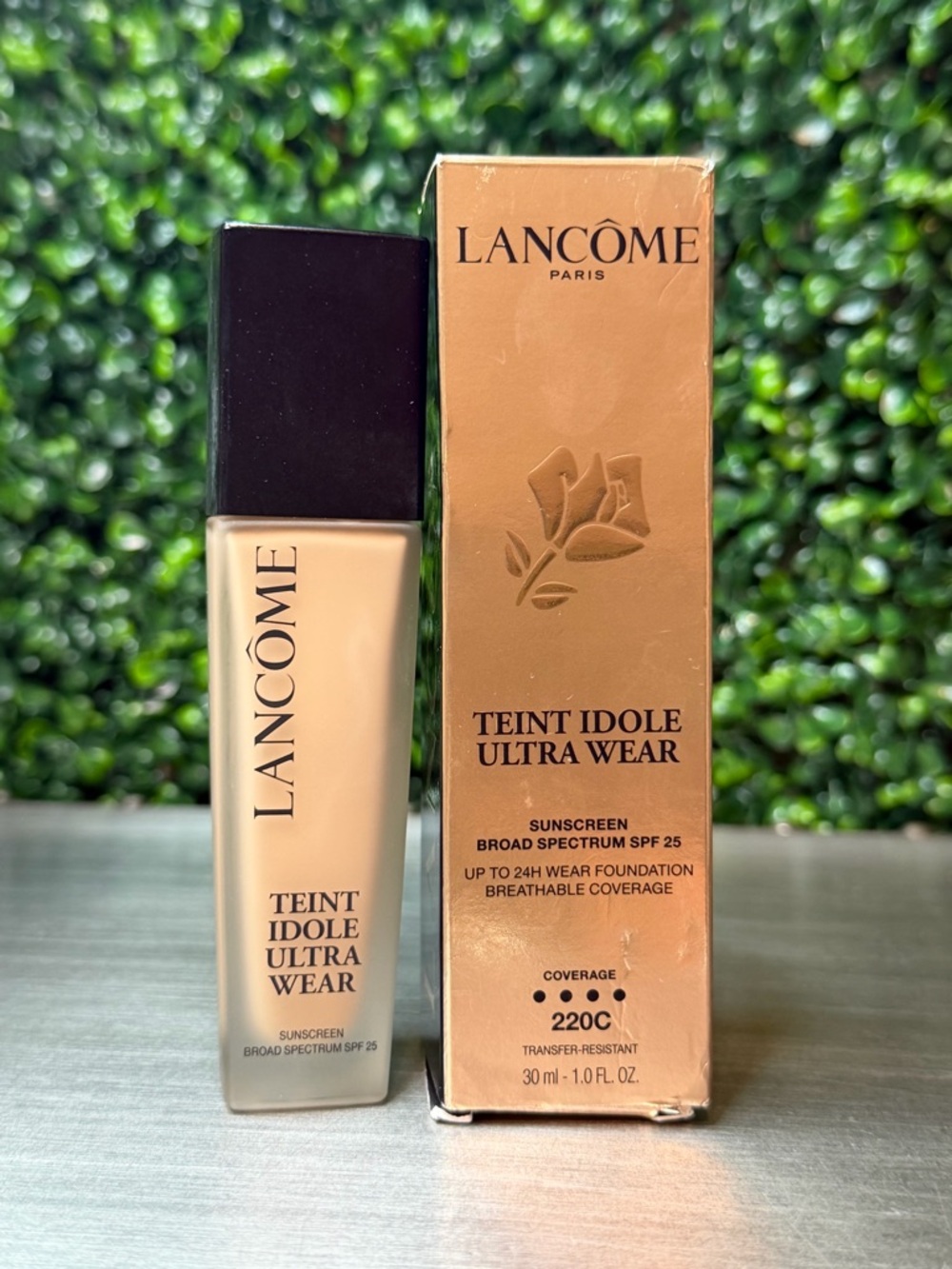 220C-Lancôme Teint Idole Ultra Wear Foundation